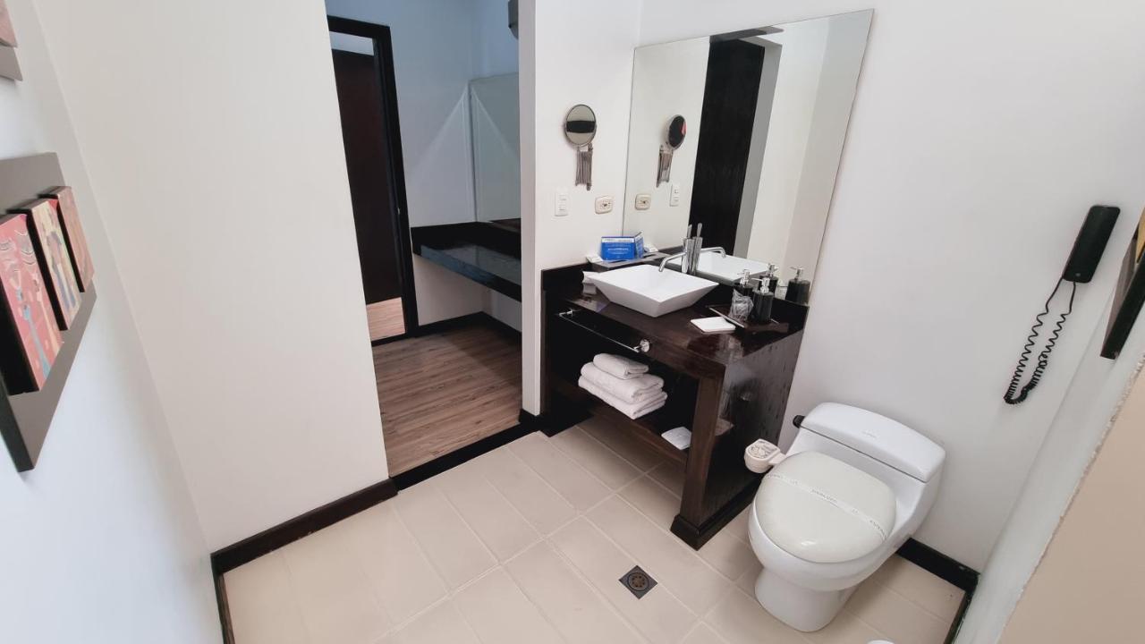 Habitat Suites Hotel ペレイラ エクステリア 写真
