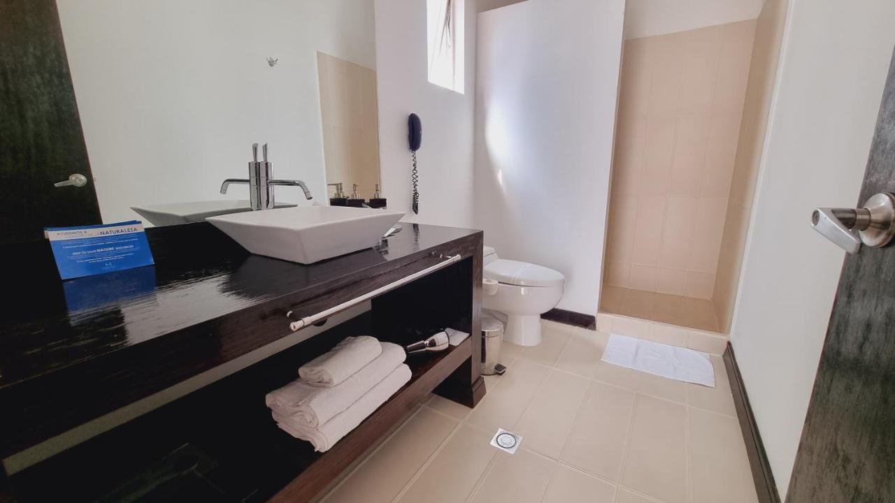 Habitat Suites Hotel ペレイラ エクステリア 写真
