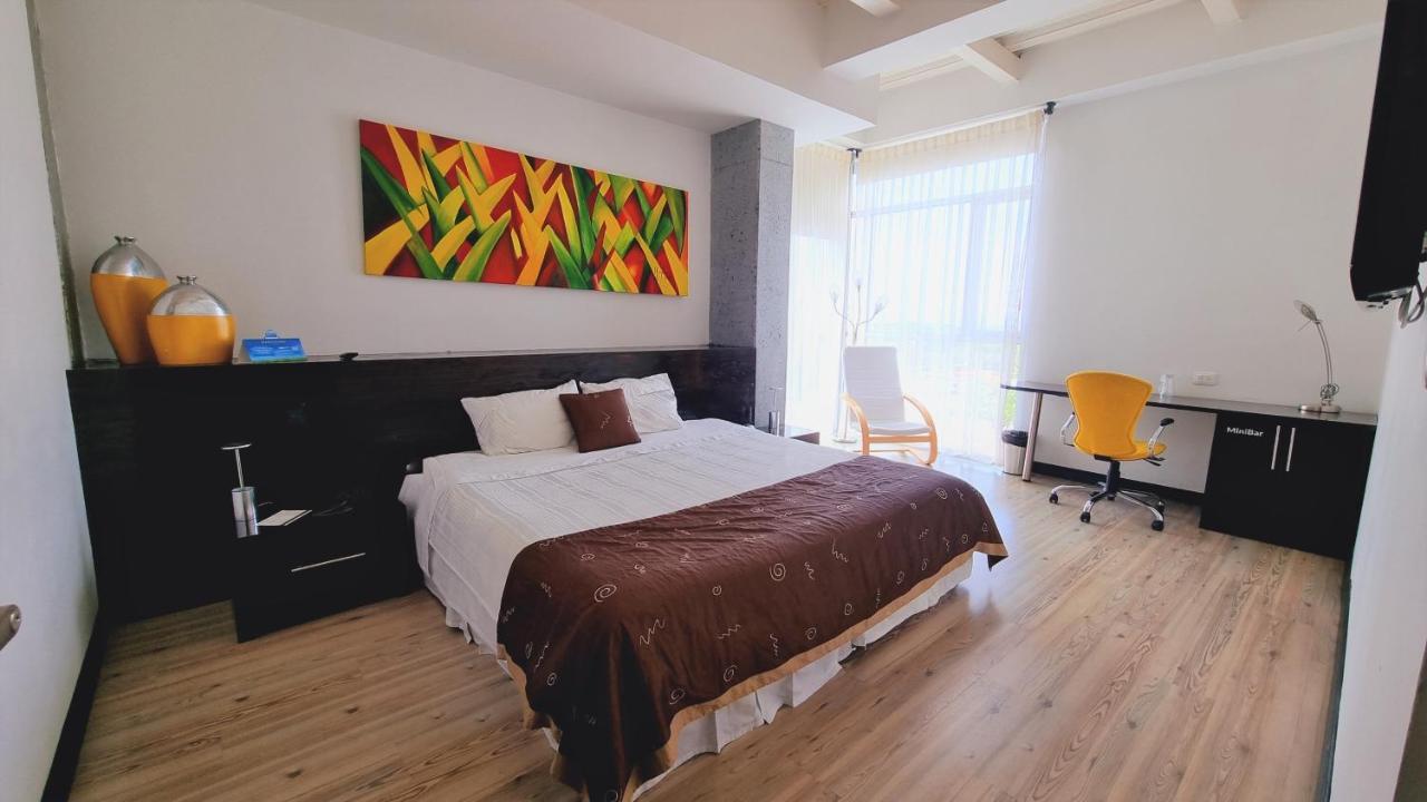 Habitat Suites Hotel ペレイラ エクステリア 写真