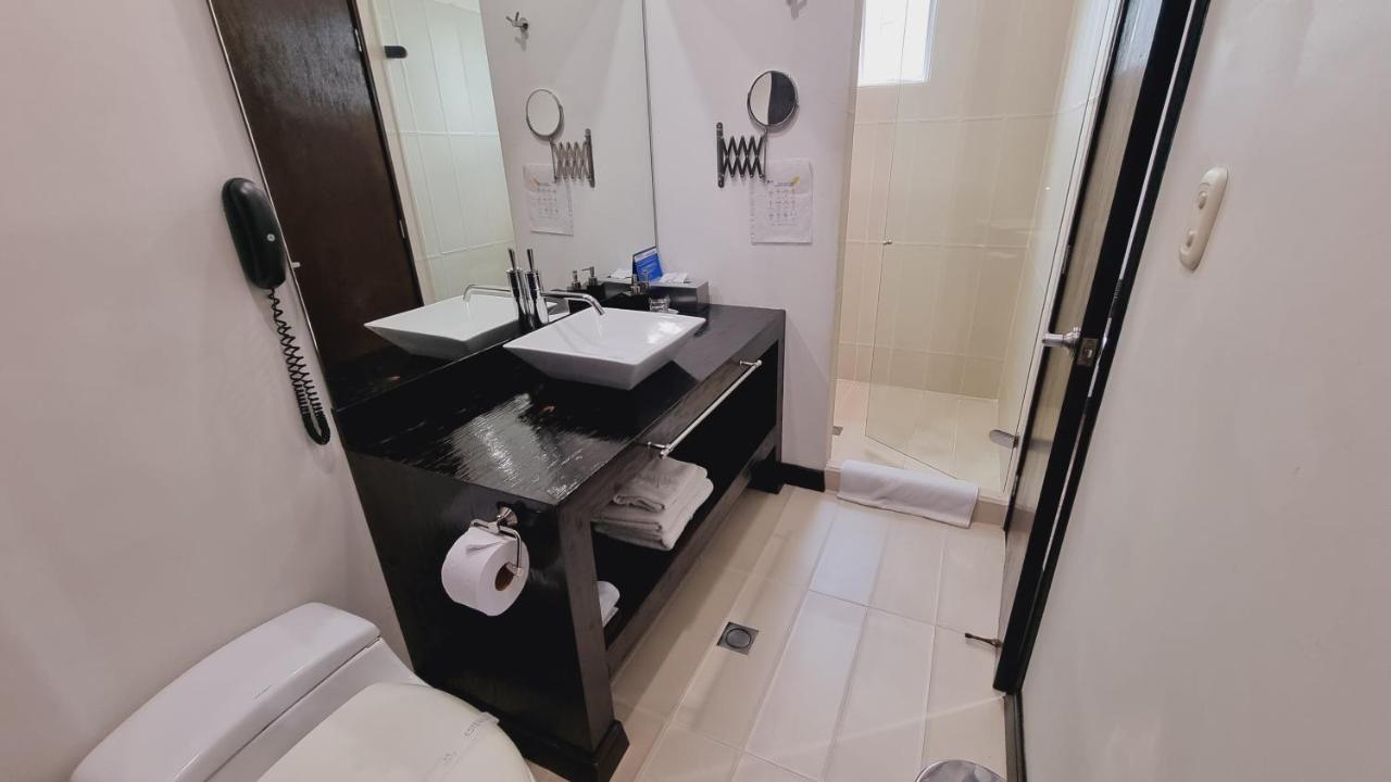 Habitat Suites Hotel ペレイラ エクステリア 写真