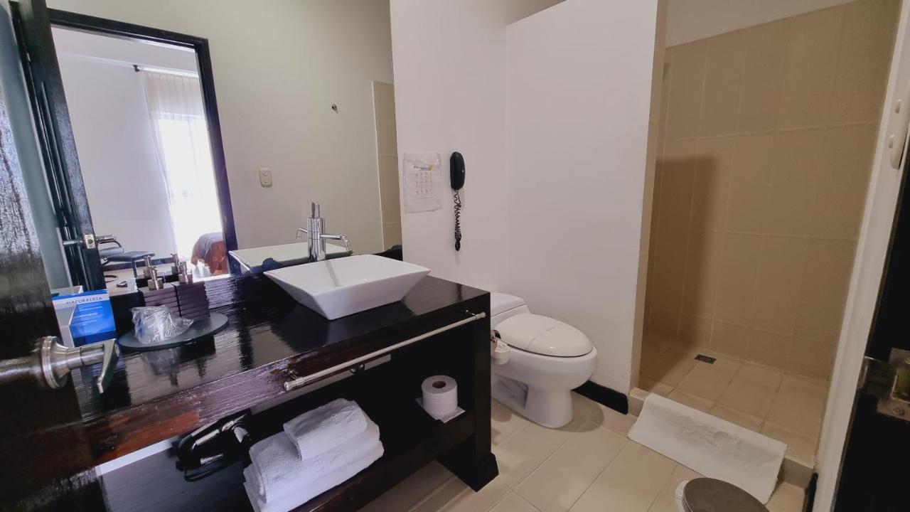 Habitat Suites Hotel ペレイラ エクステリア 写真