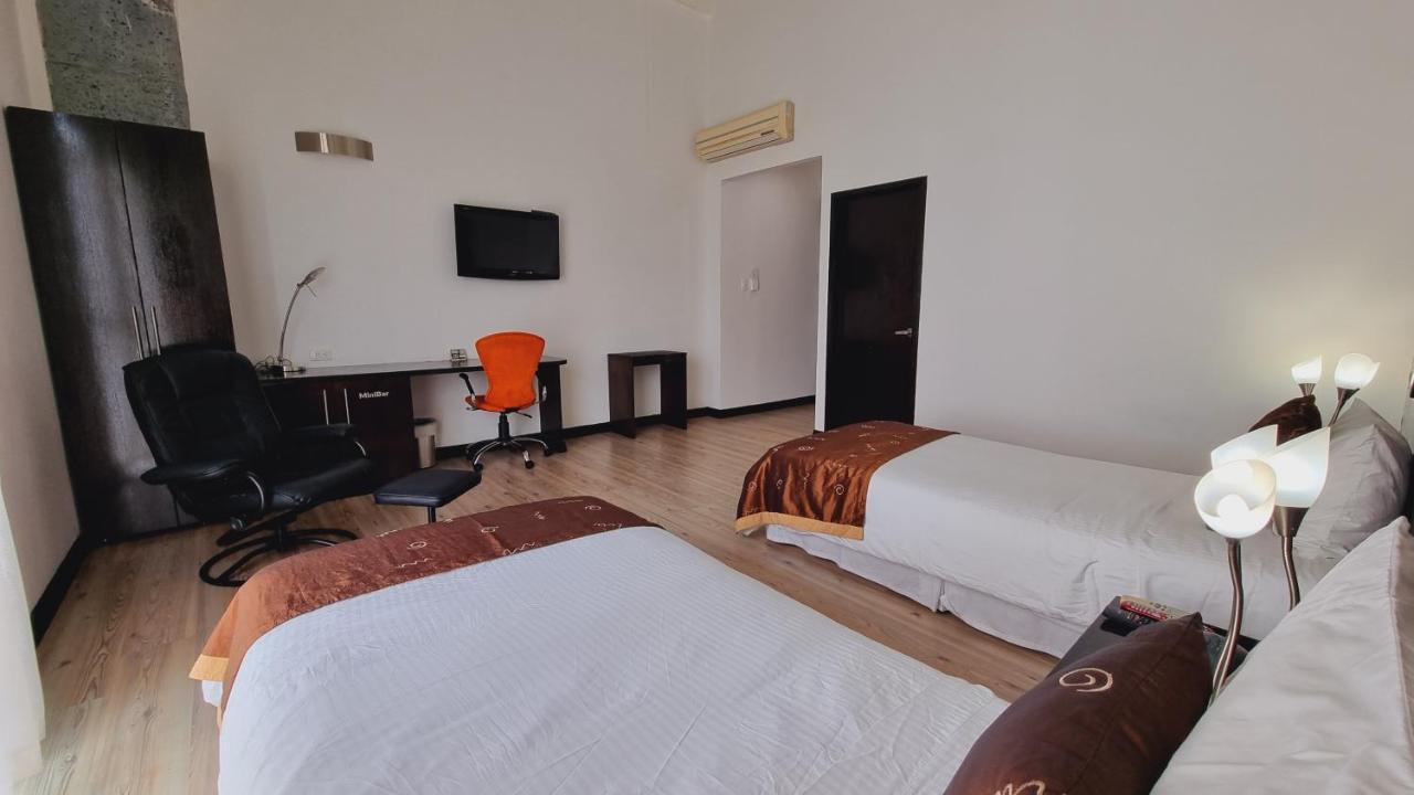 Habitat Suites Hotel ペレイラ エクステリア 写真